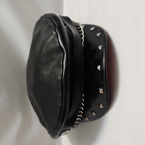 Disney Parks Cruela Devil Faux Leather Silver Stud Chain Newsboy Cap - Picture 2 of 9